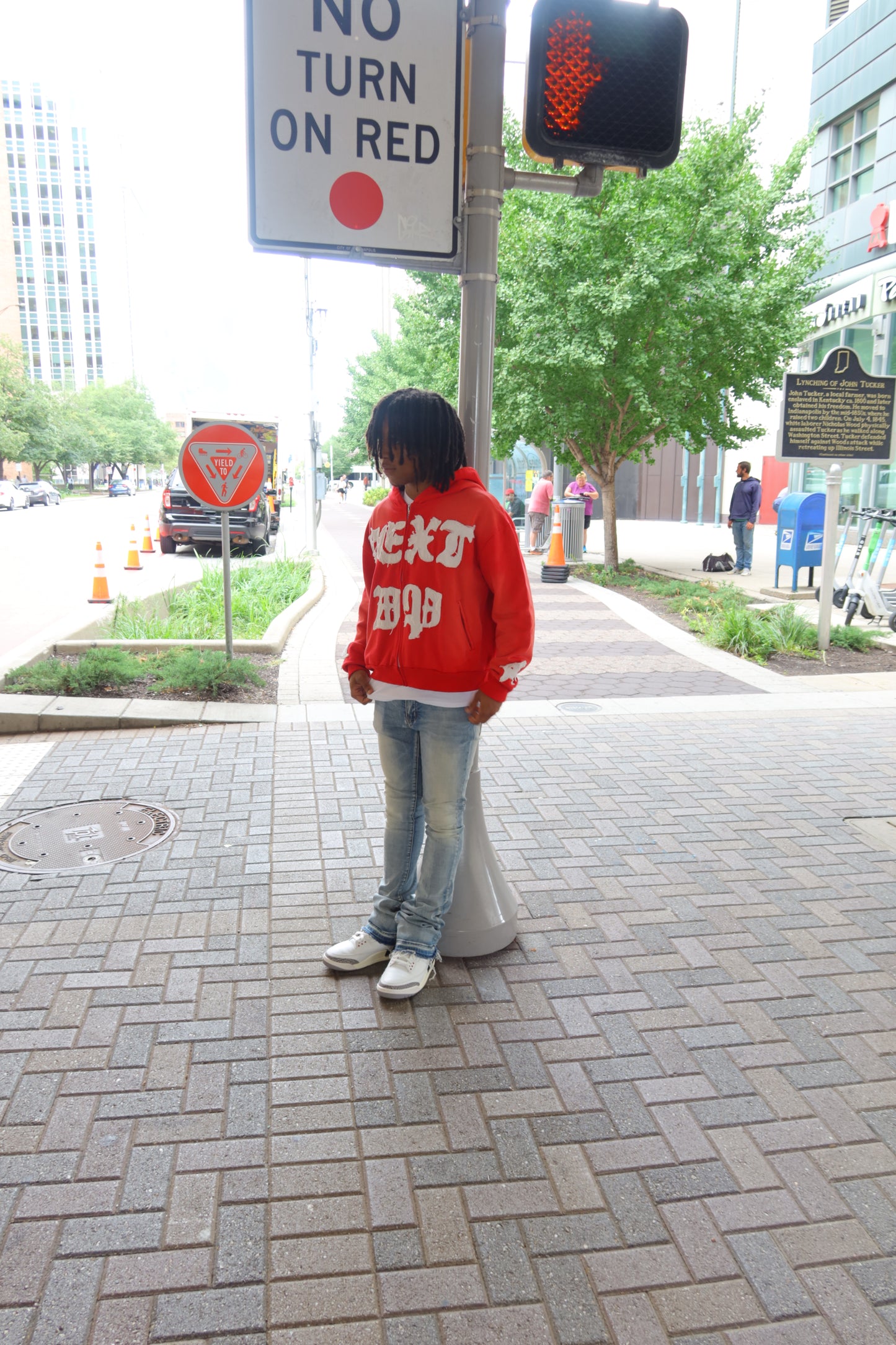 NEXT UP- "ALL EYES ON ME" ZIP-UP HOODIES (SUNFADE RED)